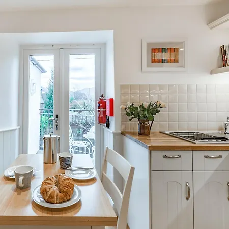 The Plosh بيت للعطل كيسويك